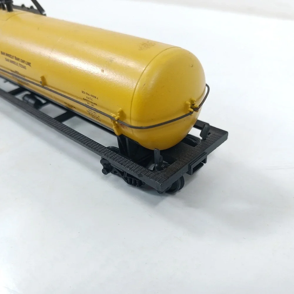 San Angelo Tank Car Line SANX 2130 Yellow Tanker Model Train Car 9 Inch
